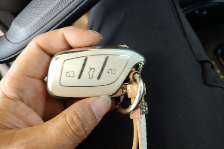 Used Roewe Clever 2022 311km QiQi BoBo Edition Vehicle Key