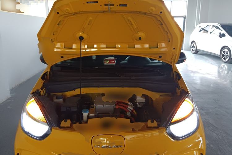 Used Roewe Clever 2022 311km QiQi BoBo Edition Engine Bay