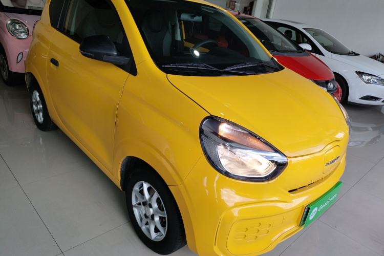 Used Roewe Clever 2022 311km QiQi BoBo Edition Front Right 45 Deg