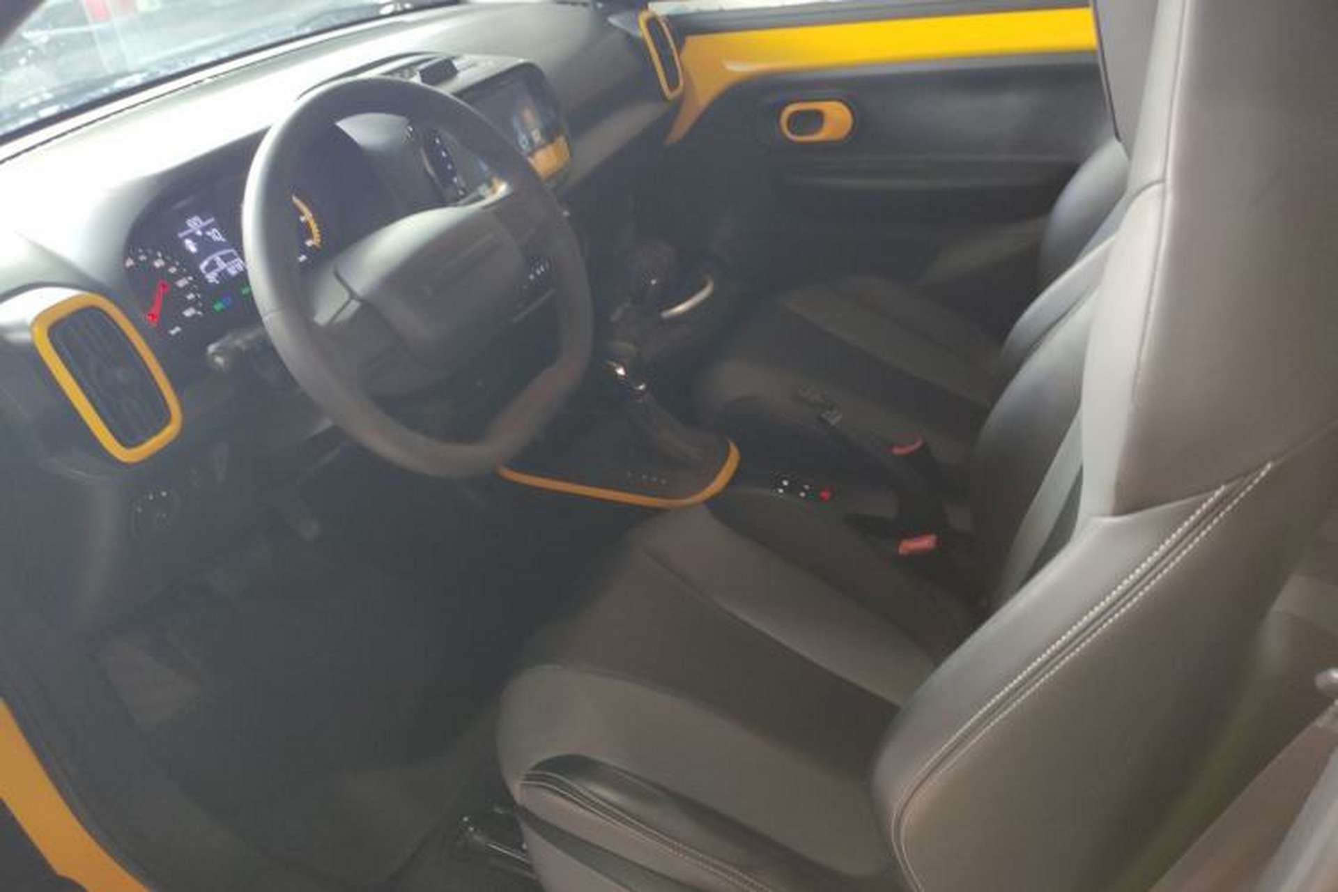 Used Roewe Clever 2022 311km QiQi BoBo Edition Left Front Seat