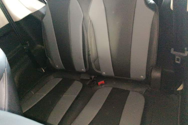 Used Roewe Clever 2022 311km QiQi BoBo Edition Left Rear Seat