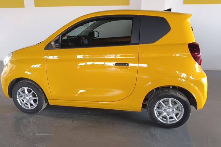 Used Roewe Clever 2022 311km QiQi BoBo Edition Left Side