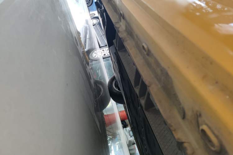 Used Roewe Clever 2022 311km QiQi BoBo Edition Left Side Sill
