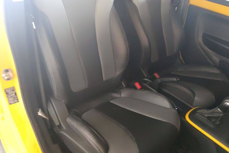 Used Roewe Clever 2022 311km QiQi BoBo Edition Right Front Seat