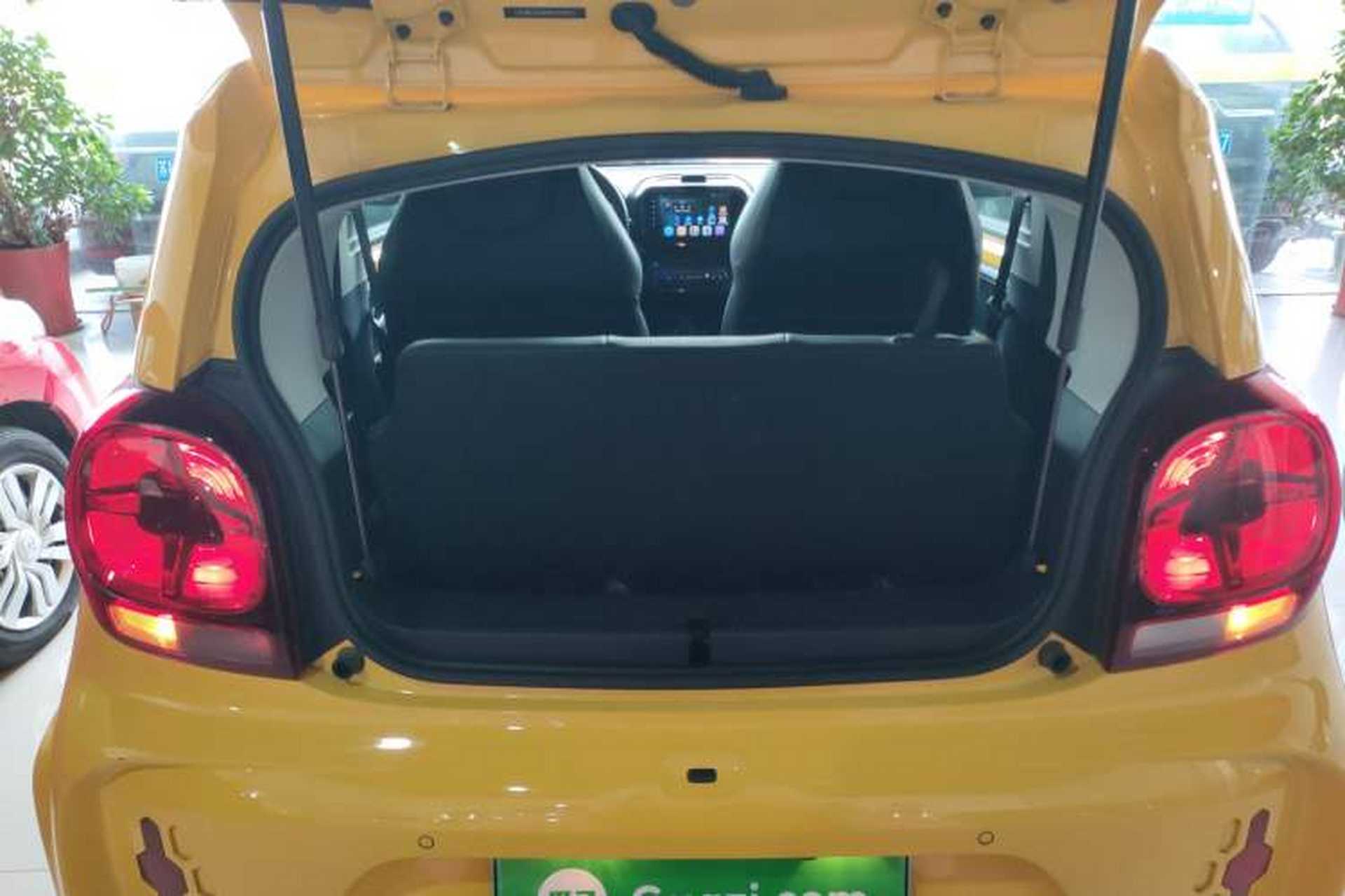 Used Roewe Clever 2022 311km QiQi BoBo Edition Trunk