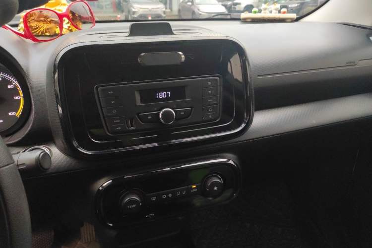Used Roewe Clever 2020 Urban Style Edition Audio And AC Panel