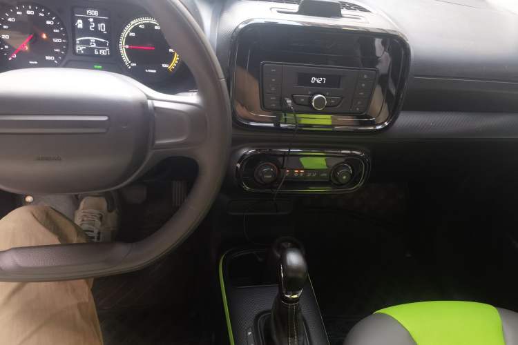 Used Roewe Clever 2020 Urban Style Edition Audio And AC Panel