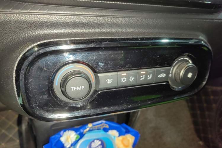 Used Roewe Clever 2020 Urban Style Edition Audio And AC Panel