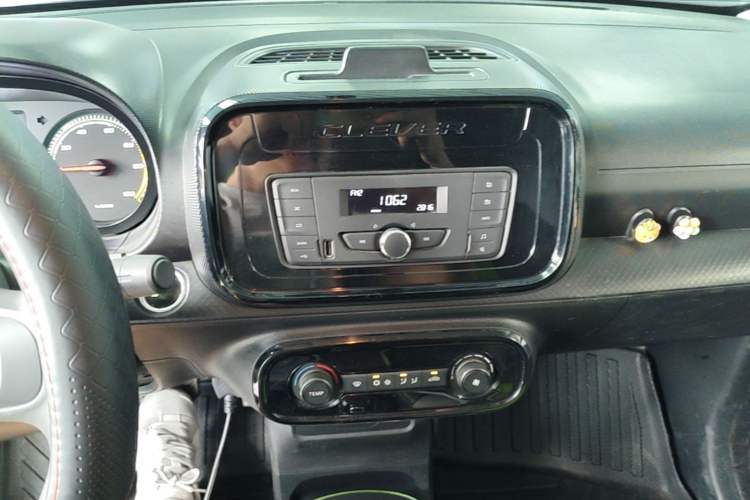 Used Roewe Clever 2020 Urban Style Edition Audio And AC Panel