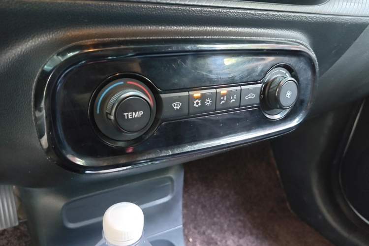 Used Roewe Clever 2020 Urban Style Edition Audio And AC Panel