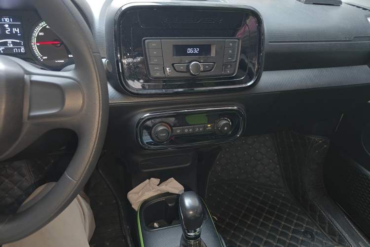 Used Roewe Clever 2020 Urban Style Edition Audio And AC Panel