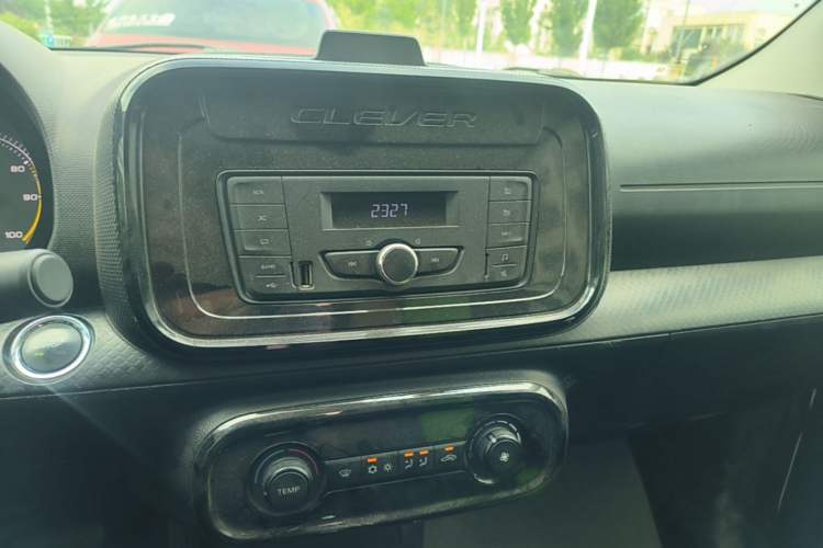 Used Roewe Clever 2020 Urban Style Edition Audio And AC Panel
