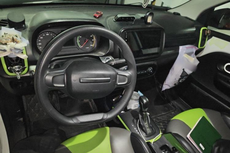Used Roewe Clever 2020 Urban Style Edition Center Console