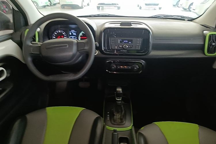 Used Roewe Clever 2020 Urban Style Edition Center Console