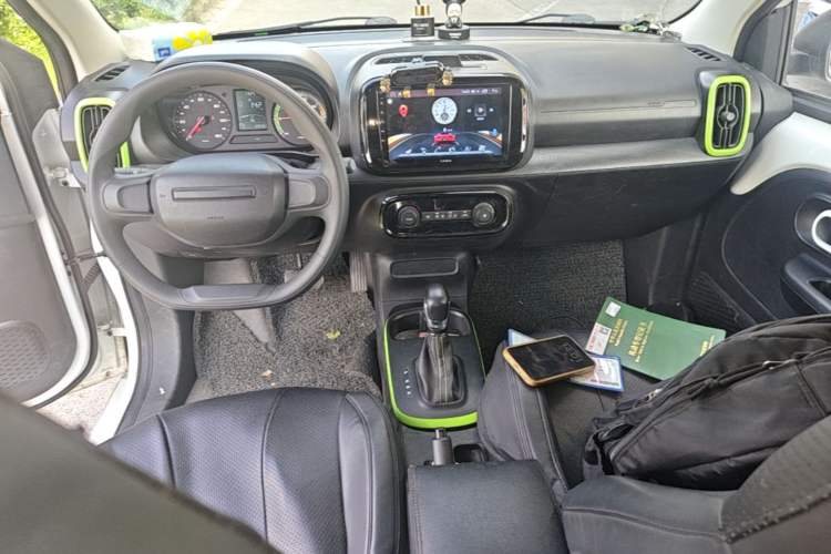 Used Roewe Clever 2020 Urban Style Edition Center Console