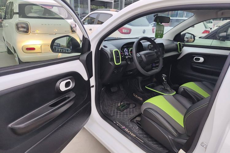 Used Roewe Clever 2020 Urban Style Edition Driver Seat
