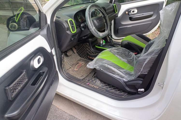 Used Roewe Clever 2020 Urban Style Edition Driver Seat