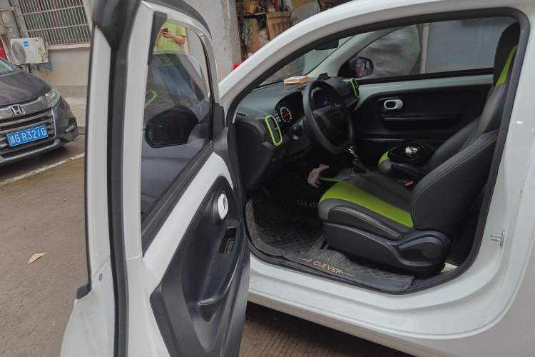 Used Roewe Clever 2020 Urban Style Edition Driver Seat