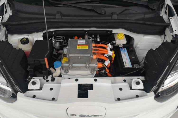 Used Roewe Clever 2020 Urban Style Edition Engine Bay
