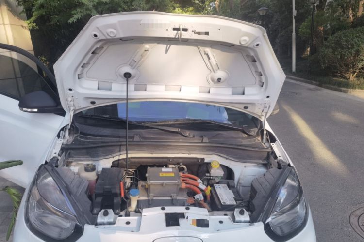Used Roewe Clever 2020 Urban Style Edition Engine Bay