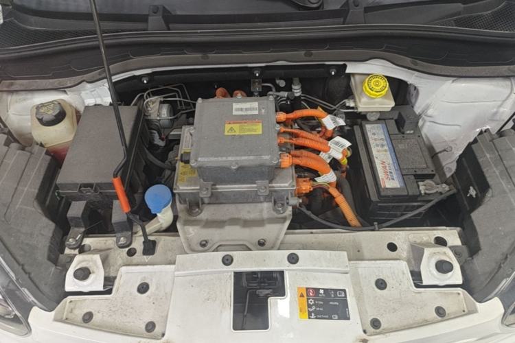Used Roewe Clever 2020 Urban Style Edition Engine Bay