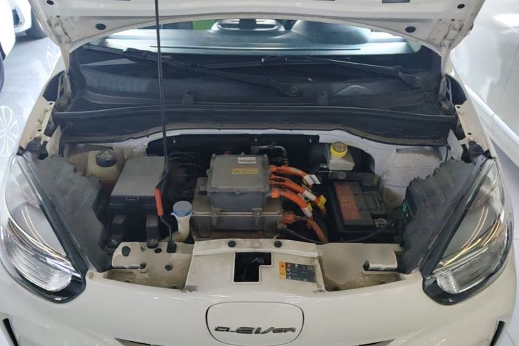 Used Roewe Clever 2020 Urban Style Edition Engine Bay