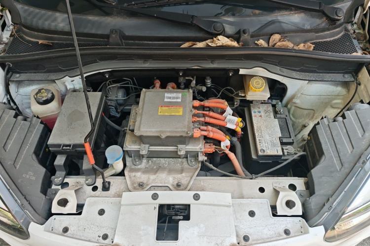 Used Roewe Clever 2020 Urban Style Edition Engine Bay