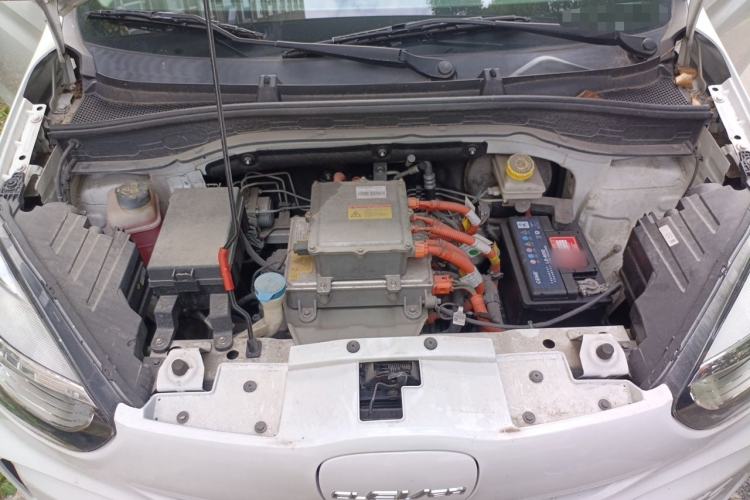 Used Roewe Clever 2020 Urban Style Edition Engine Bay