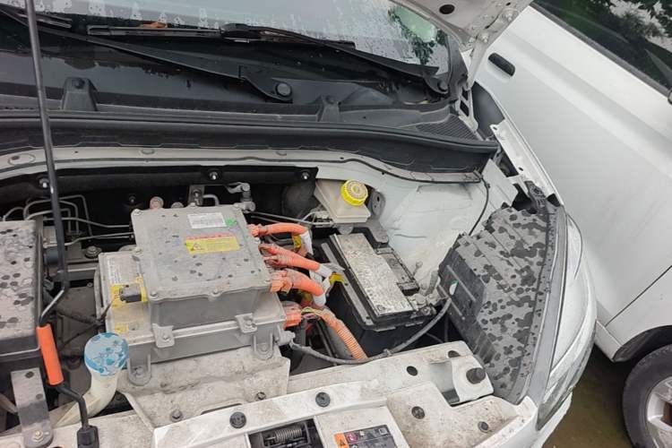 Used Roewe Clever 2020 Urban Style Edition Engine Bay Left