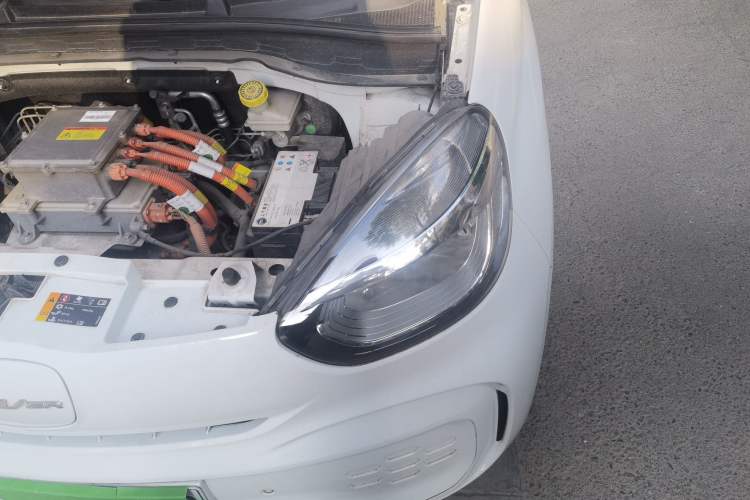 Used Roewe Clever 2020 Urban Style Edition Engine Bay Left