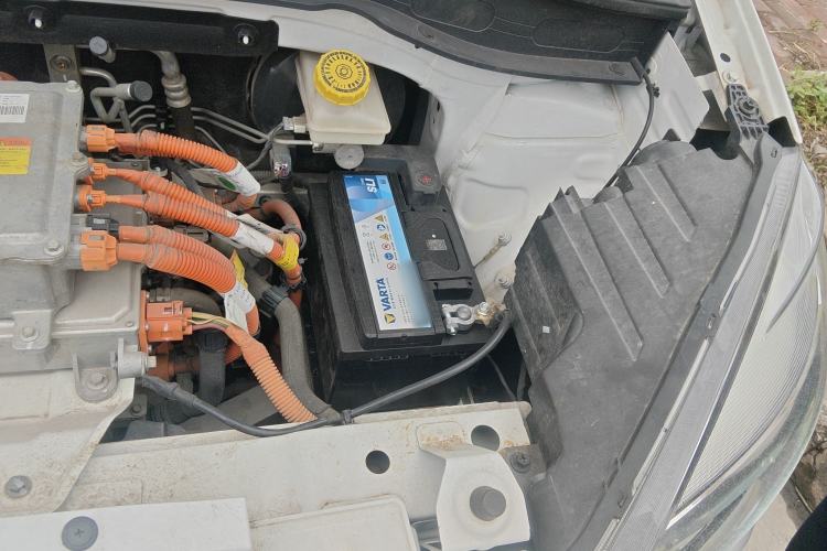 Used Roewe Clever 2020 Urban Style Edition Engine Bay Left