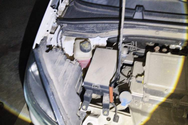 Used Roewe Clever 2020 Urban Style Edition Engine Bay Right