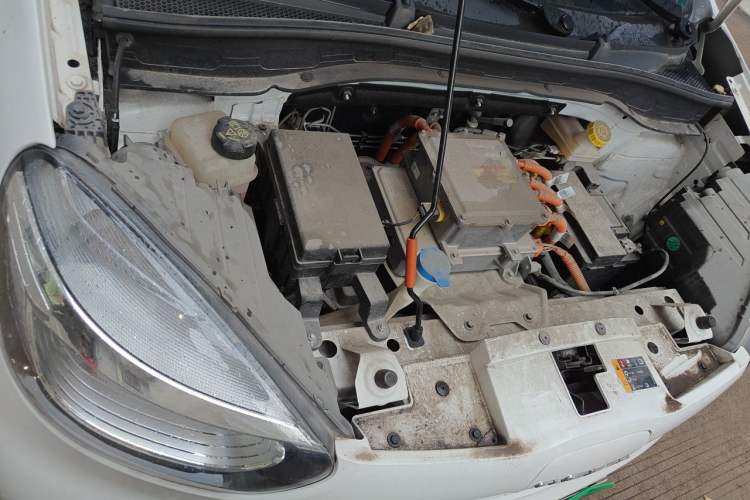 Used Roewe Clever 2020 Urban Style Edition Engine Bay Right