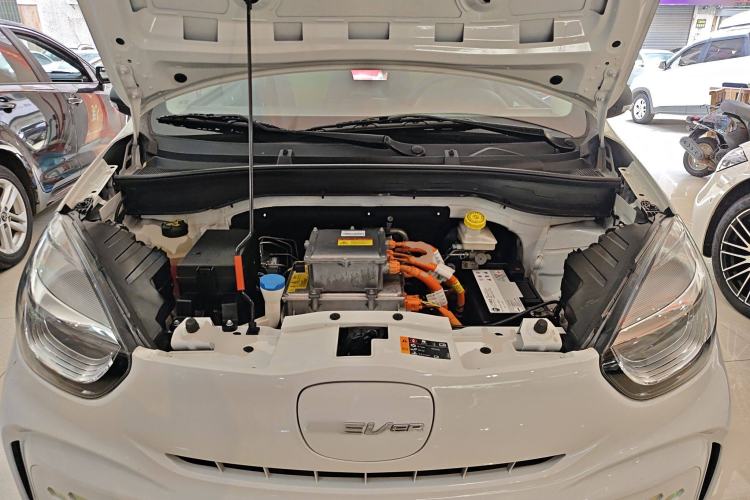 Used Roewe Clever 2020 Urban Style Edition Engine Bay