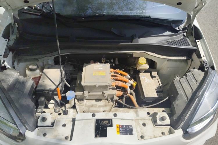 Used Roewe Clever 2020 Urban Style Edition Engine Bay