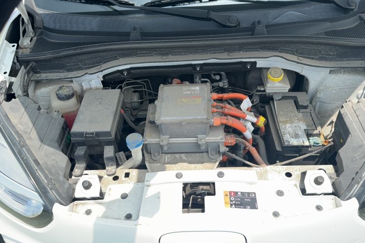 Used Roewe Clever 2020 Urban Style Edition Engine Bay