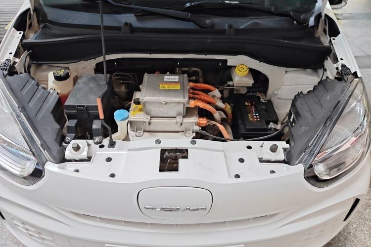 Used Roewe Clever 2020 Urban Style Edition Engine Bay