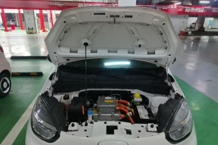 Used Roewe Clever 2020 Urban Style Edition Engine Bay