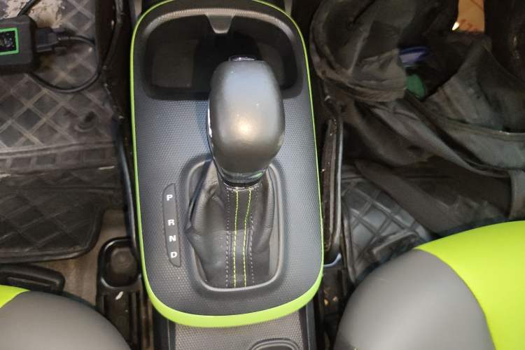 Used Roewe Clever 2020 Urban Style Edition Gear Lever
