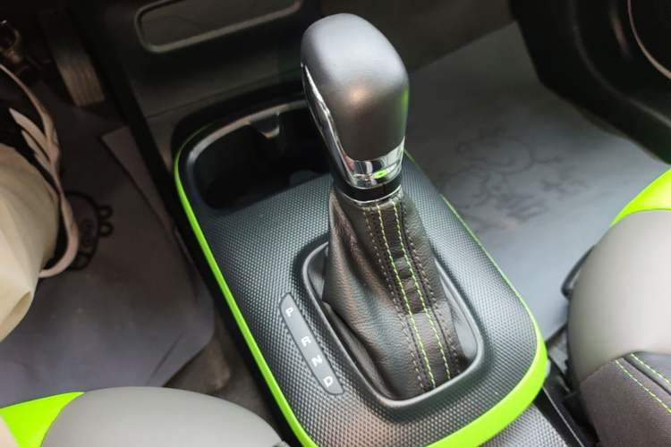 Used Roewe Clever 2020 Urban Style Edition Gear Lever