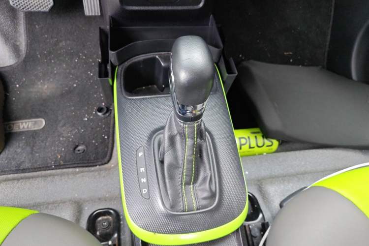 Used Roewe Clever 2020 Urban Style Edition Gear Lever