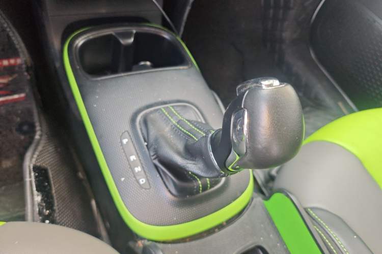 Used Roewe Clever 2020 Urban Style Edition Gear Lever