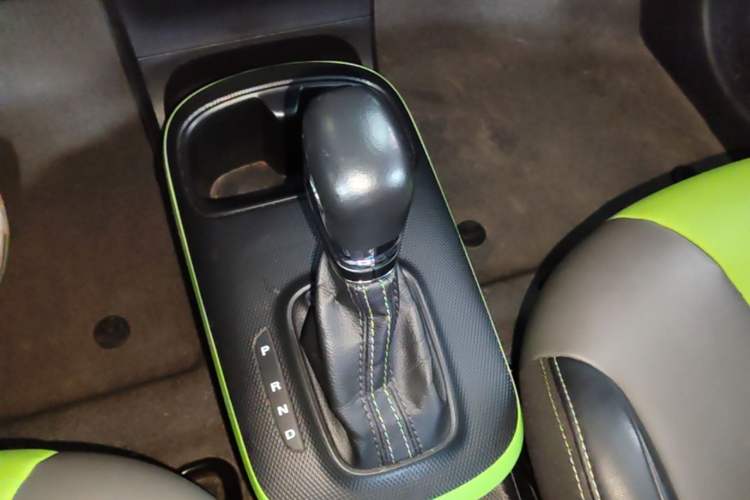 Used Roewe Clever 2020 Urban Style Edition Gear Lever