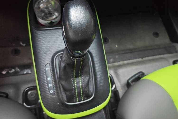 Used Roewe Clever 2020 Urban Style Edition Gear Lever