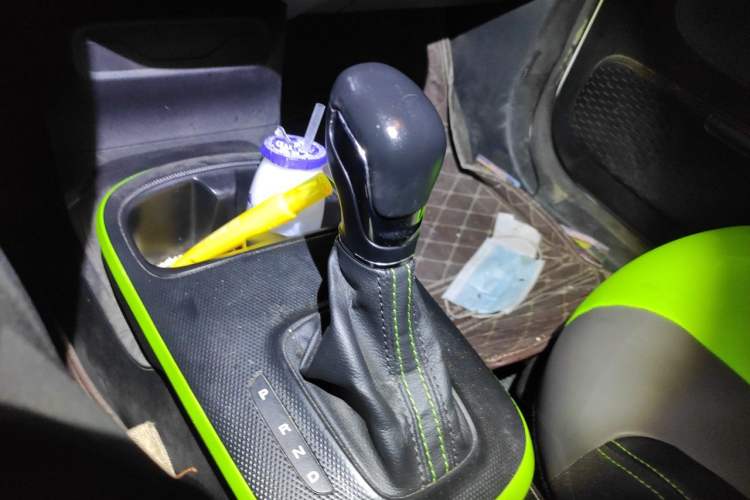 Used Roewe Clever 2020 Urban Style Edition Gear Lever