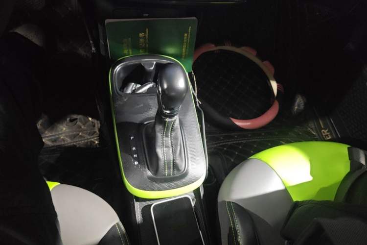 Used Roewe Clever 2020 Urban Style Edition Gear Lever