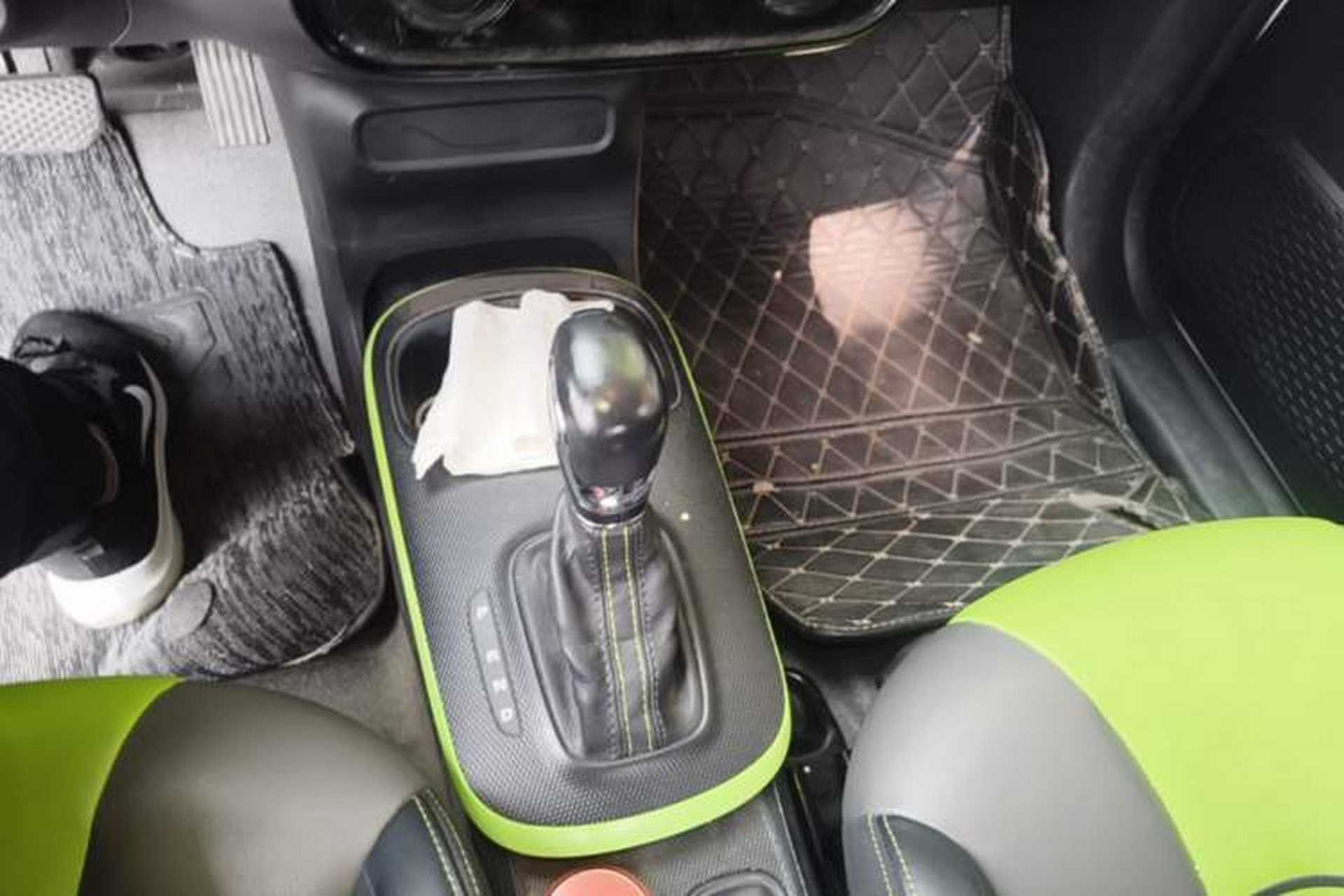 Used Roewe Clever 2020 Urban Style Edition Gear Lever