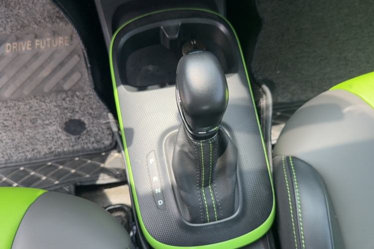 Used Roewe Clever 2020 Urban Style Edition Gear Lever