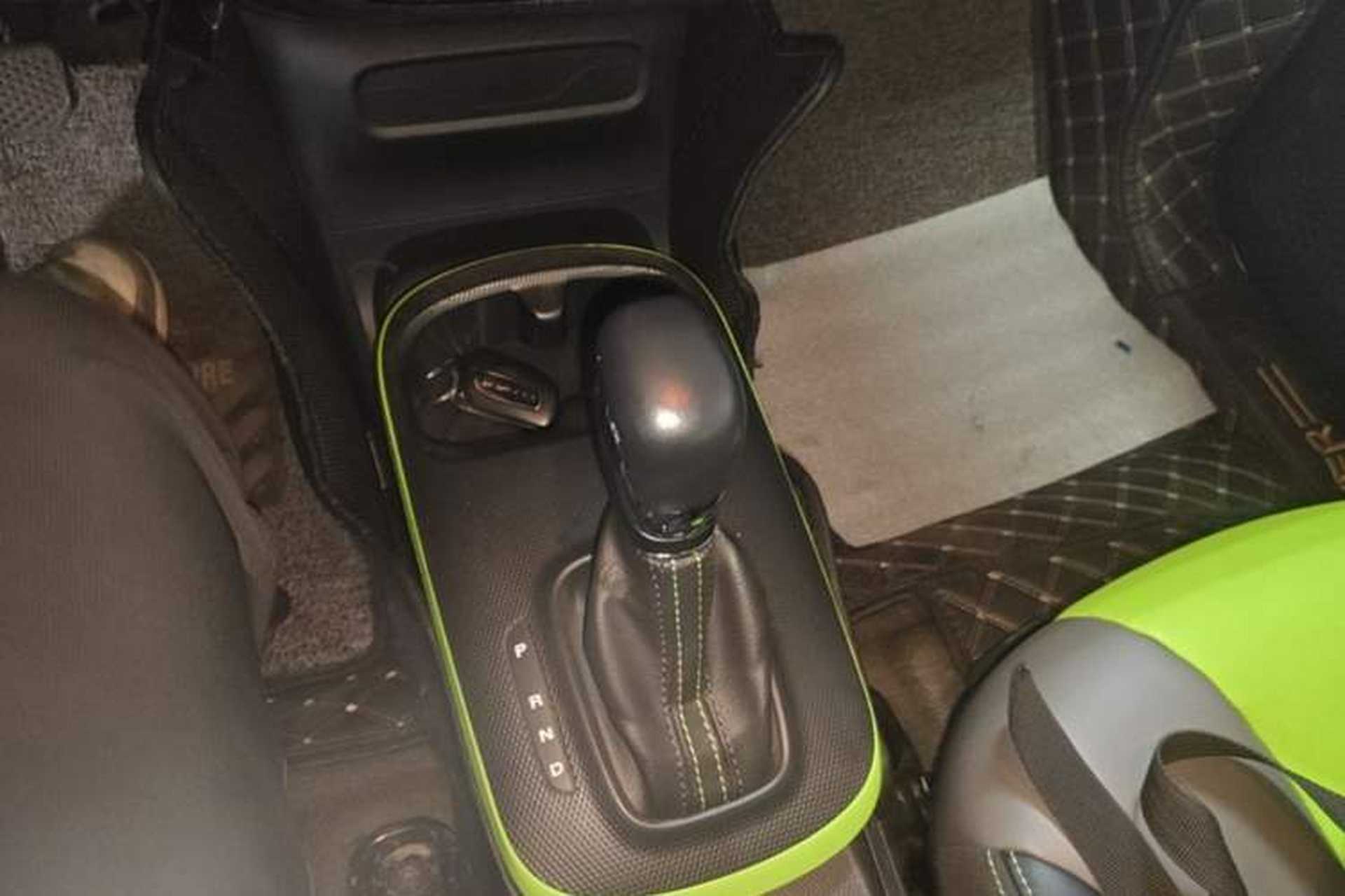 Used Roewe Clever 2020 Urban Style Edition Gear Lever