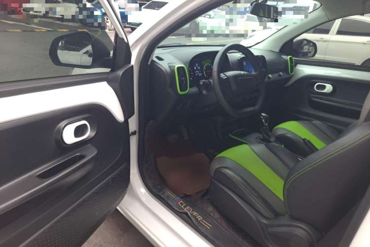 Used Roewe Clever 2020 Urban Style Edition Interior 2